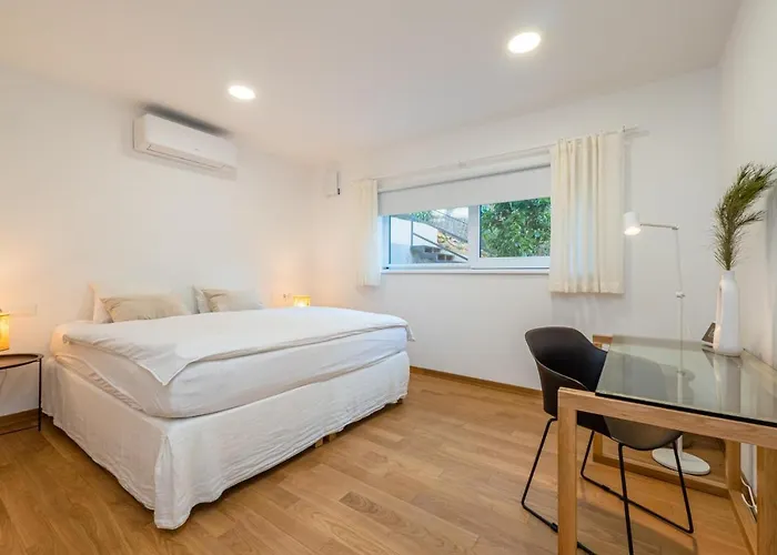 Rb-7 Residencial 6 Pax Feriehus Begur